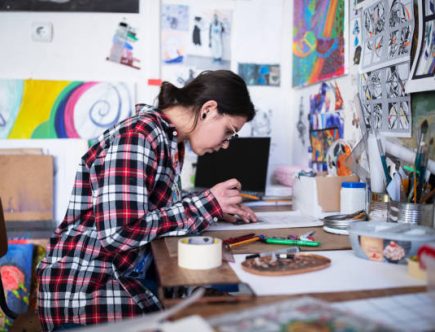 Avant tout, consultez les plateformes d’avis. En effet, elles offrent souvent une vision claire de la satisfaction des clients.